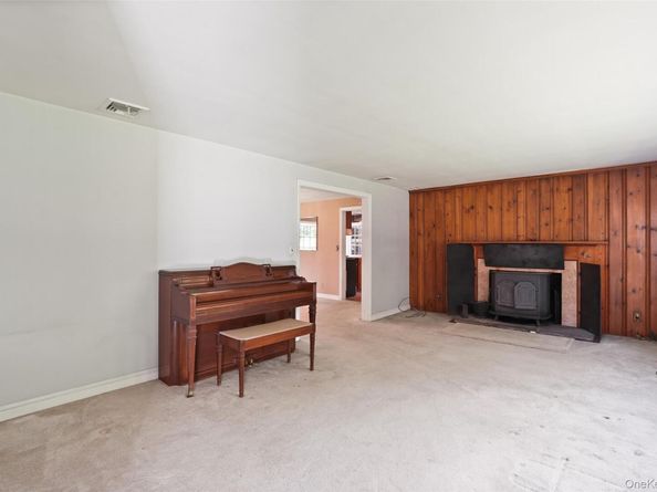 145 Smith Ridge Road, South Salem NY 10590