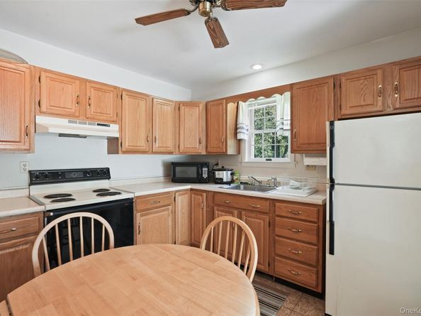 145 Smith Ridge Road, South Salem NY 10590