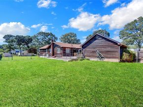 16 Flintlock Drive, Shirley NY 11967