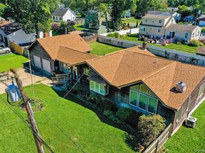16 Flintlock Drive, Shirley NY 11967