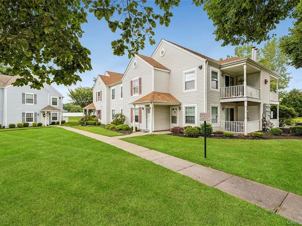 184 Fairview Circle, Middle Island NY 11953