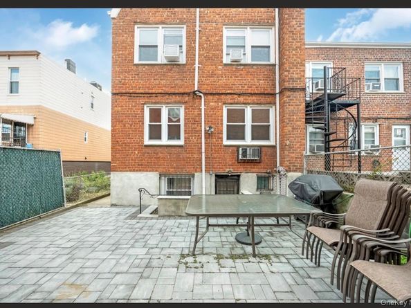 6983 Juniper Boulevard S, Middle Village NY 11379