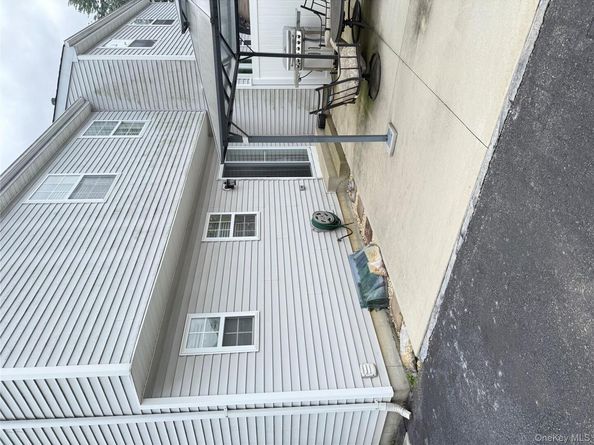 6 Walnut Street, Central Islip NY 11722