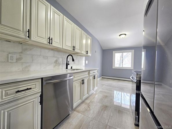 114 Granny Road, Farmingville NY 11738