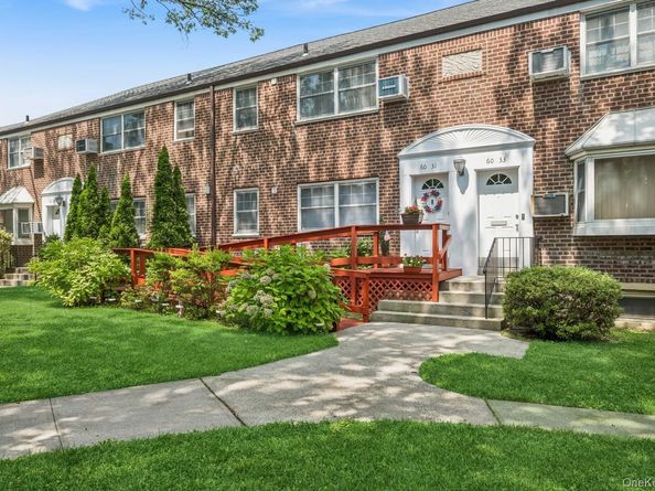 60-31 251st Street 2814, Little Neck NY 11362