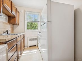 60-31 251st Street 2814, Little Neck NY 11362