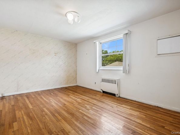60-31 251st Street 2814, Little Neck NY 11362