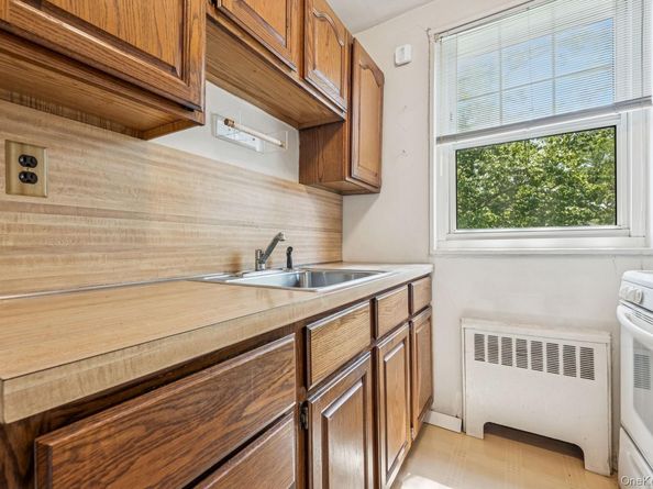 60-31 251st Street 2814, Little Neck NY 11362