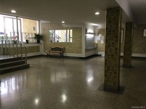 66-10 149 St 3C, Flushing NY 11367