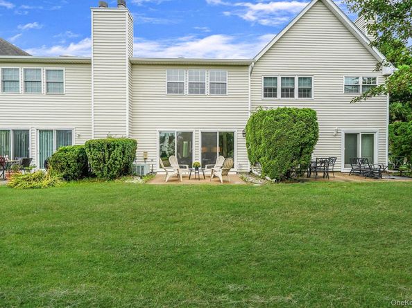 65 Erik Dr., East Setauket NY 11733