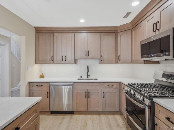 65 Erik Dr., East Setauket NY 11733