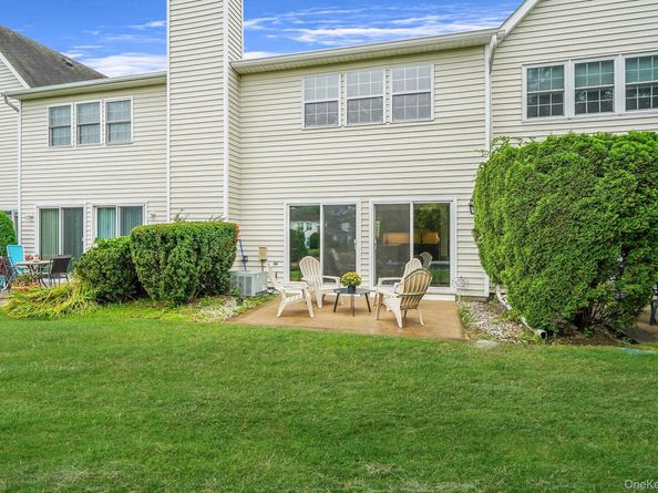 65 Erik Dr., East Setauket NY 11733