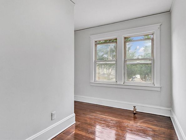 3 Walnut Place, Great Neck NY 11021