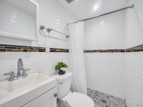 10310 106 Street, Ozone Park NY 11417