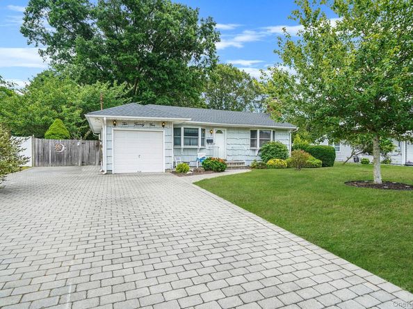1025 Ocean Avenue, Bay Shore NY 11706