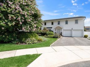 21 Carol Street, Plainview NY 11803