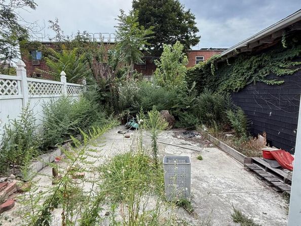 796 Lincoln Avenue, Brooklyn NY 11208