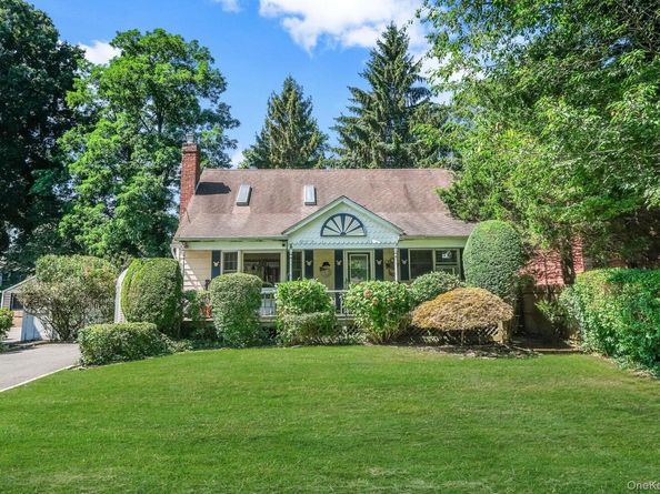 65 Circle Drive, East Northport NY 11731