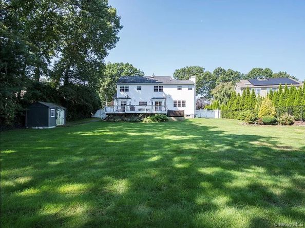27 Enchanted Forest Road, Smithtown NY 11754