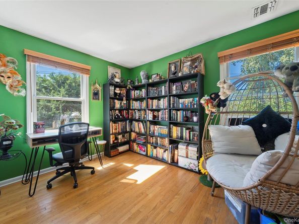 108 S Hillside Avenue, Nesconset NY 11767