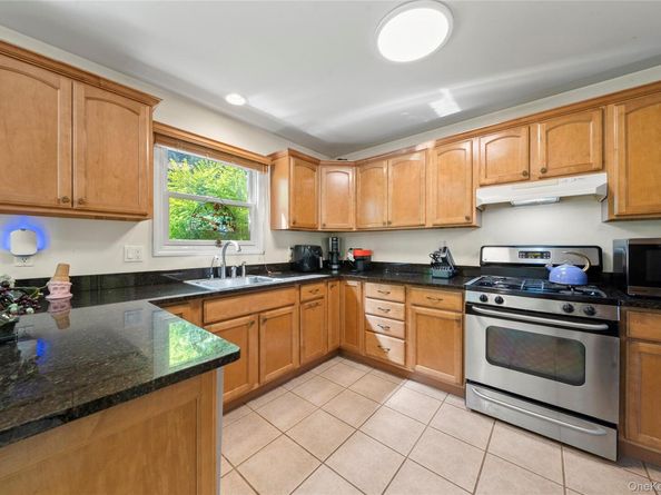 108 S Hillside Avenue, Nesconset NY 11767