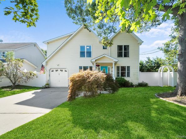 108 S Hillside Avenue, Nesconset NY 11767