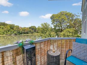 37 Harbor Lane 2A, New Rochelle NY 10805