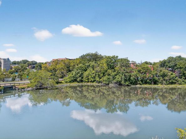 37 Harbor Lane 2A, New Rochelle NY 10805