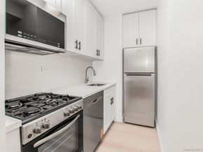 2104 Holland Avenue 4D, Bronx NY 10462