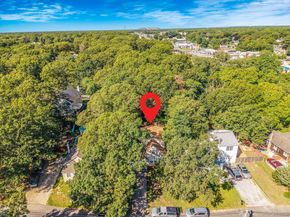 14 Hawthorne Street, Mastic NY 11950