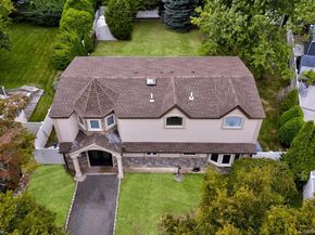 34 Bobwhite Lane, Hicksville NY 11801