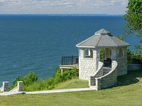 3875 Hallock Lane, Mattituck NY 11952