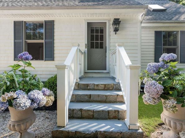 2421 Noyac Road, Sag Harbor NY 11963