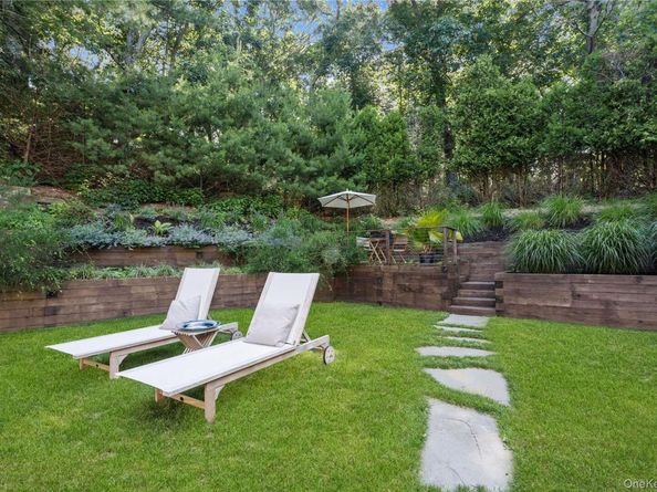 2421 Noyac Road, Sag Harbor NY 11963