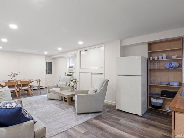 2421 Noyac Road, Sag Harbor NY 11963