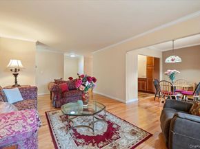 210 Westend Avenue 8B, Freeport NY 11520