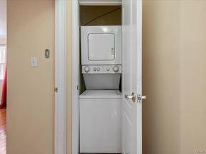 210 Westend Avenue 8B, Freeport NY 11520