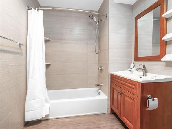 144-69 Barclay Avenue 7C, Flushing NY 11355