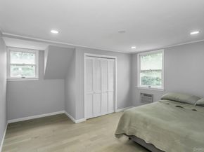 238 Parkside Drive, Roslyn Heights NY 11577