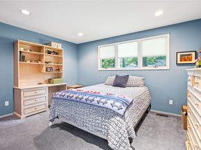 34 Cherry Lane E, Syosset NY 11791