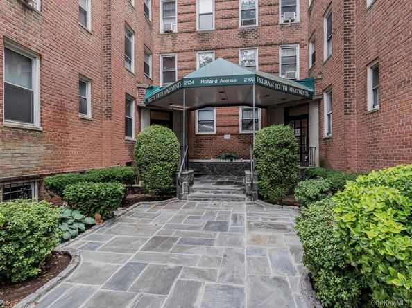 2104 Holland Avenue 4H, Bronx NY 10462
