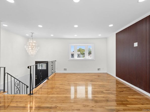 109 Remington Avenue, Selden NY 11784