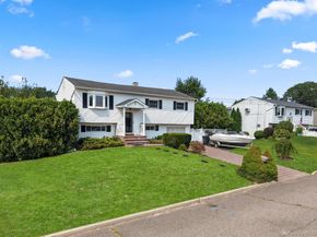 109 Remington Avenue, Selden NY 11784
