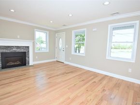 7600 Main Road, East Marion NY 11939