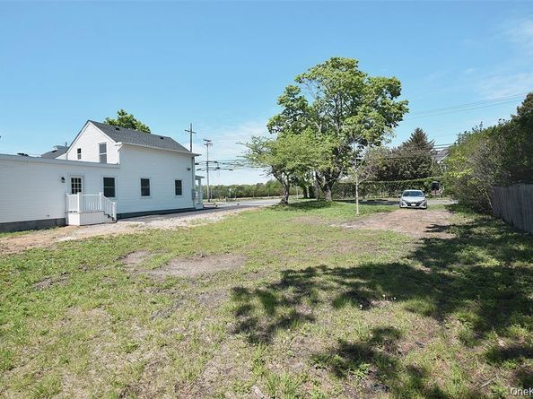 7600 Main Road, East Marion NY 11939