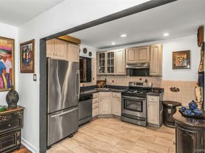 36 Amethyst Street, Elmont NY 11003