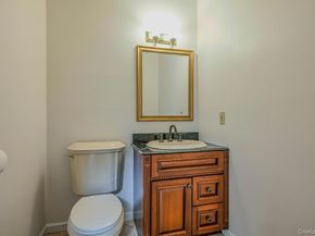 4 Skunk Hollow Road, Huntington NY 11743