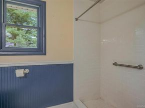 4 Skunk Hollow Road, Huntington NY 11743