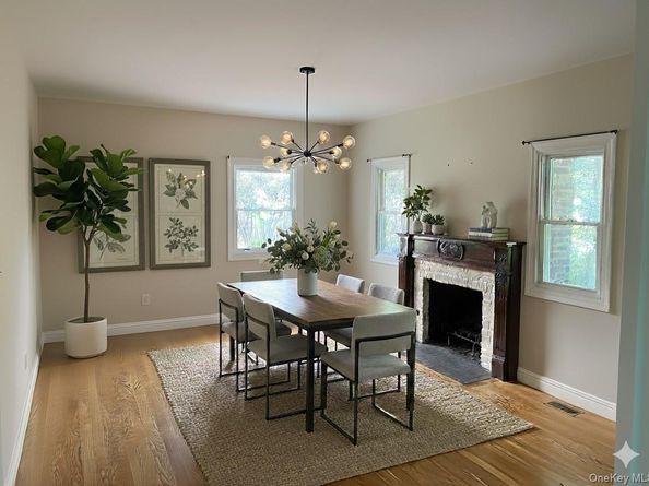 4 Skunk Hollow Road, Huntington NY 11743
