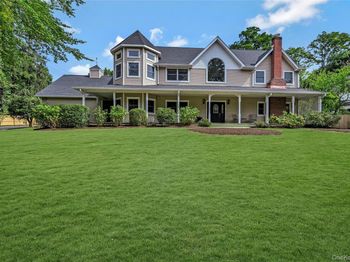 4 Skunk Hollow Road